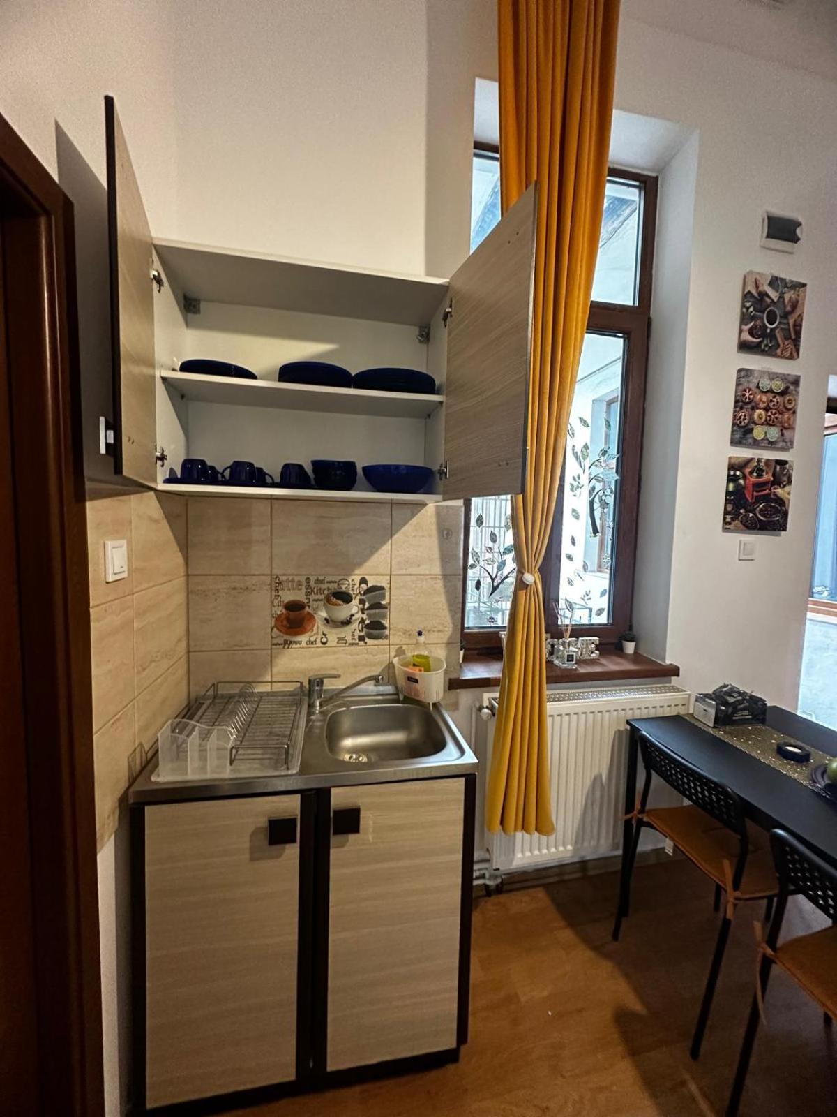 Stay Inn Central Braszów Zewnętrze zdjęcie