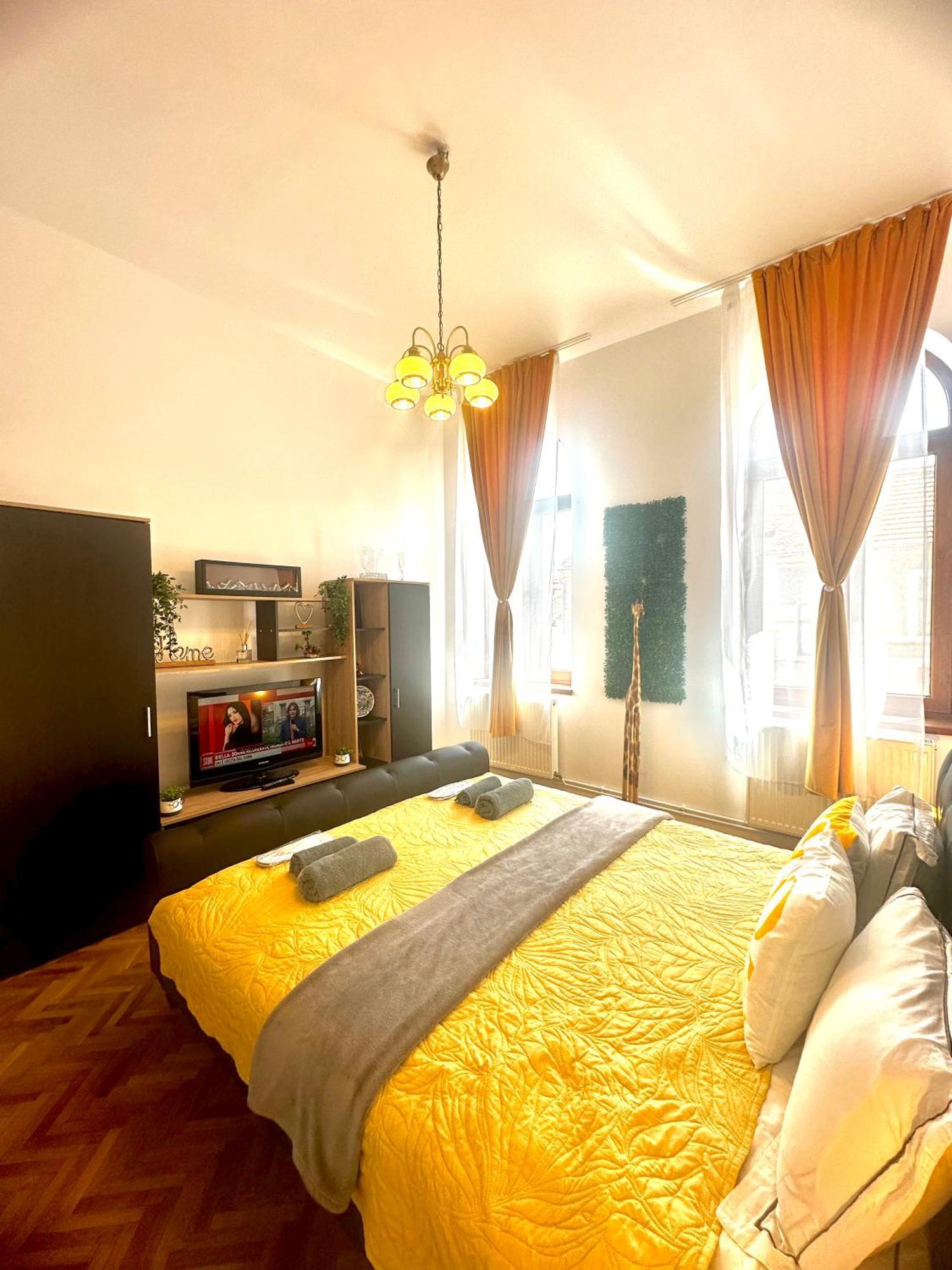 Stay Inn Central Braszów Zewnętrze zdjęcie